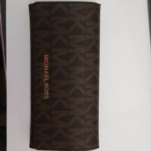 Michael Kors wallet